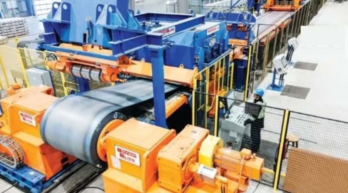 EVOLUTION // Stretch-leveling cut-to-length line matches the demands of applications using highstrength materials