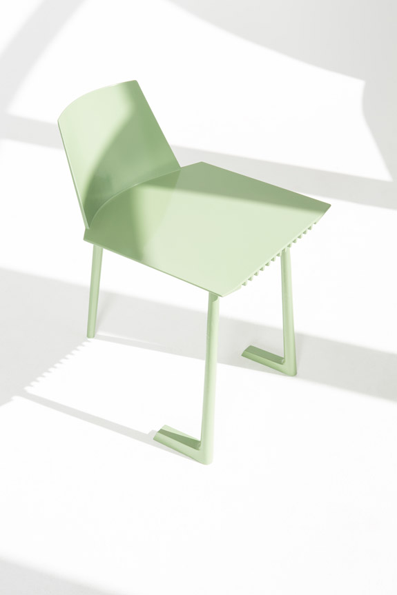 MM-1016-webex-chair-image4